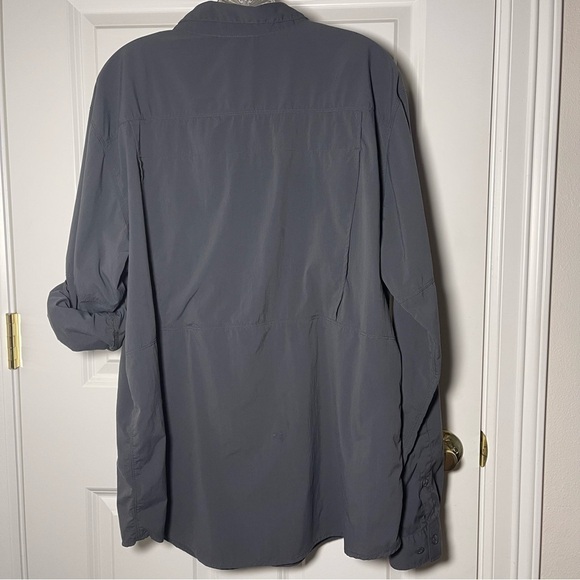 Columbia Omni Shade Sun Protection Long Roll Tab Sleeve Button-Up Utility Shirt - Picture 3 of 16